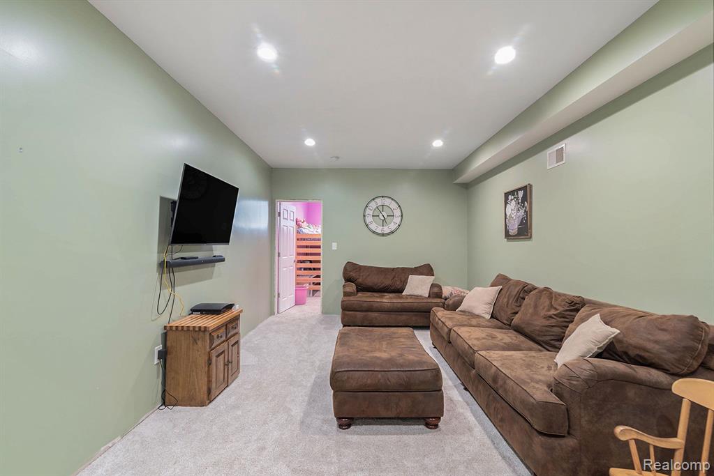 12121 Bird Road Gaines, MI 48436 - Photo 20 of 26