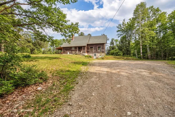 $489,900 | 79 Auburn Road, Peru, ME 04290