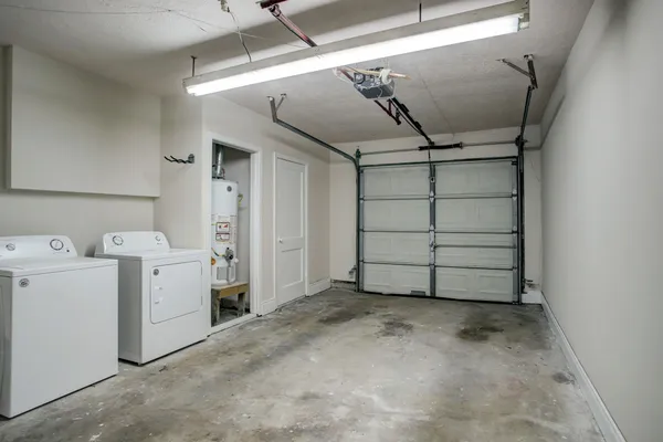 $1,900 | 9638 Maribelle Way, Houston, TX 77055