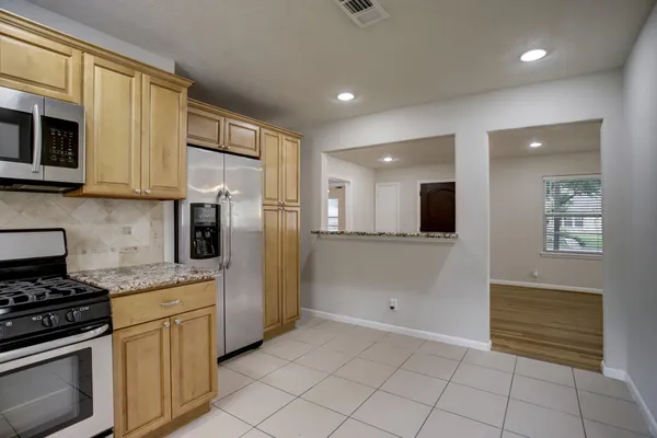 $1,900 | 9638 Maribelle Way, Houston, TX 77055