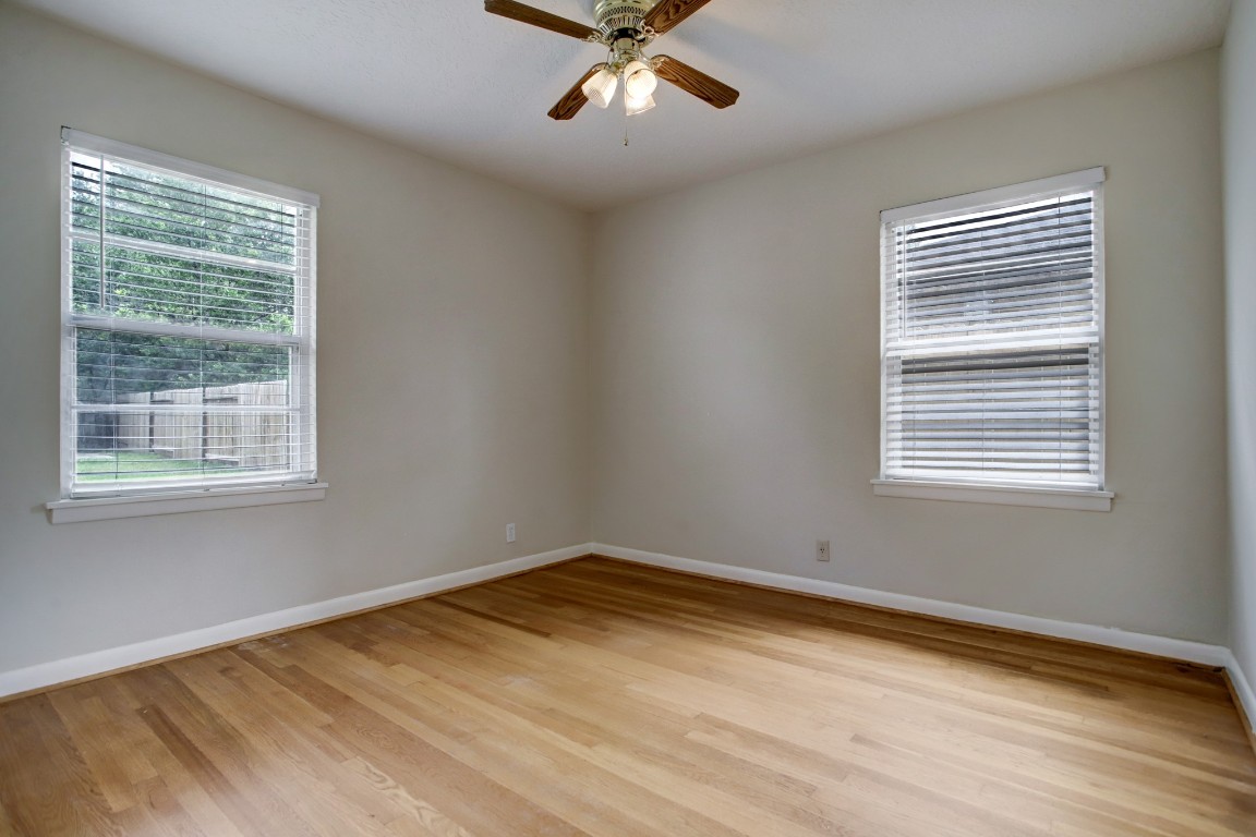 9638 Maribelle Way Houston, TX 77055 - Photo 10 of 12