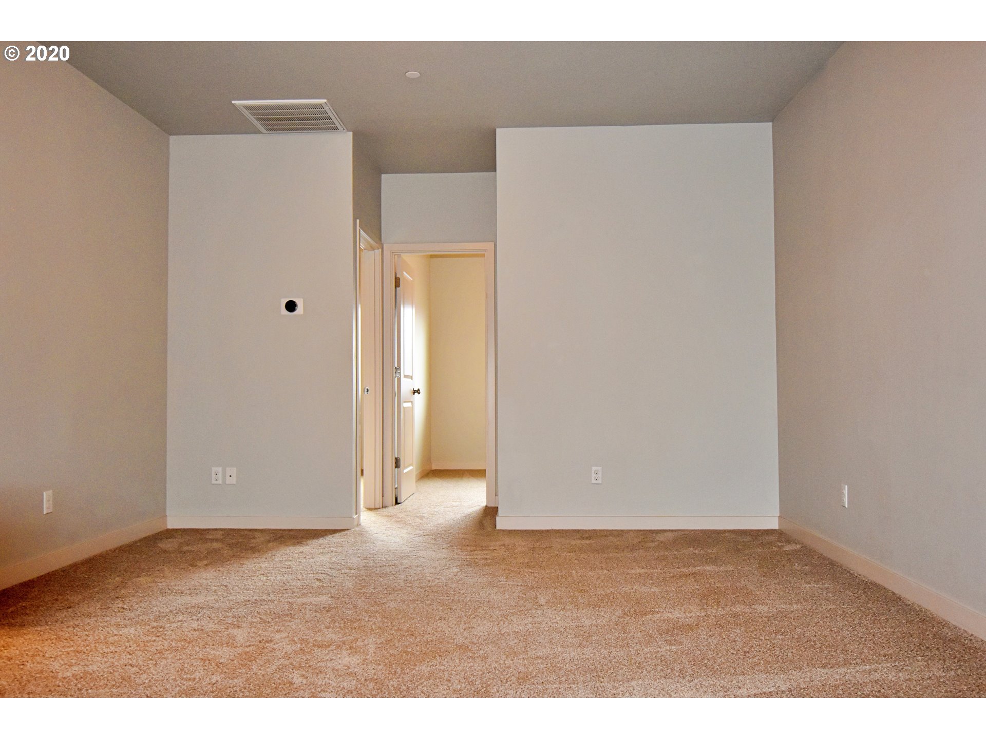 161 North 44th Place Ridgefield, WA 98642 - Photo 19 of 32 a view of an empty room