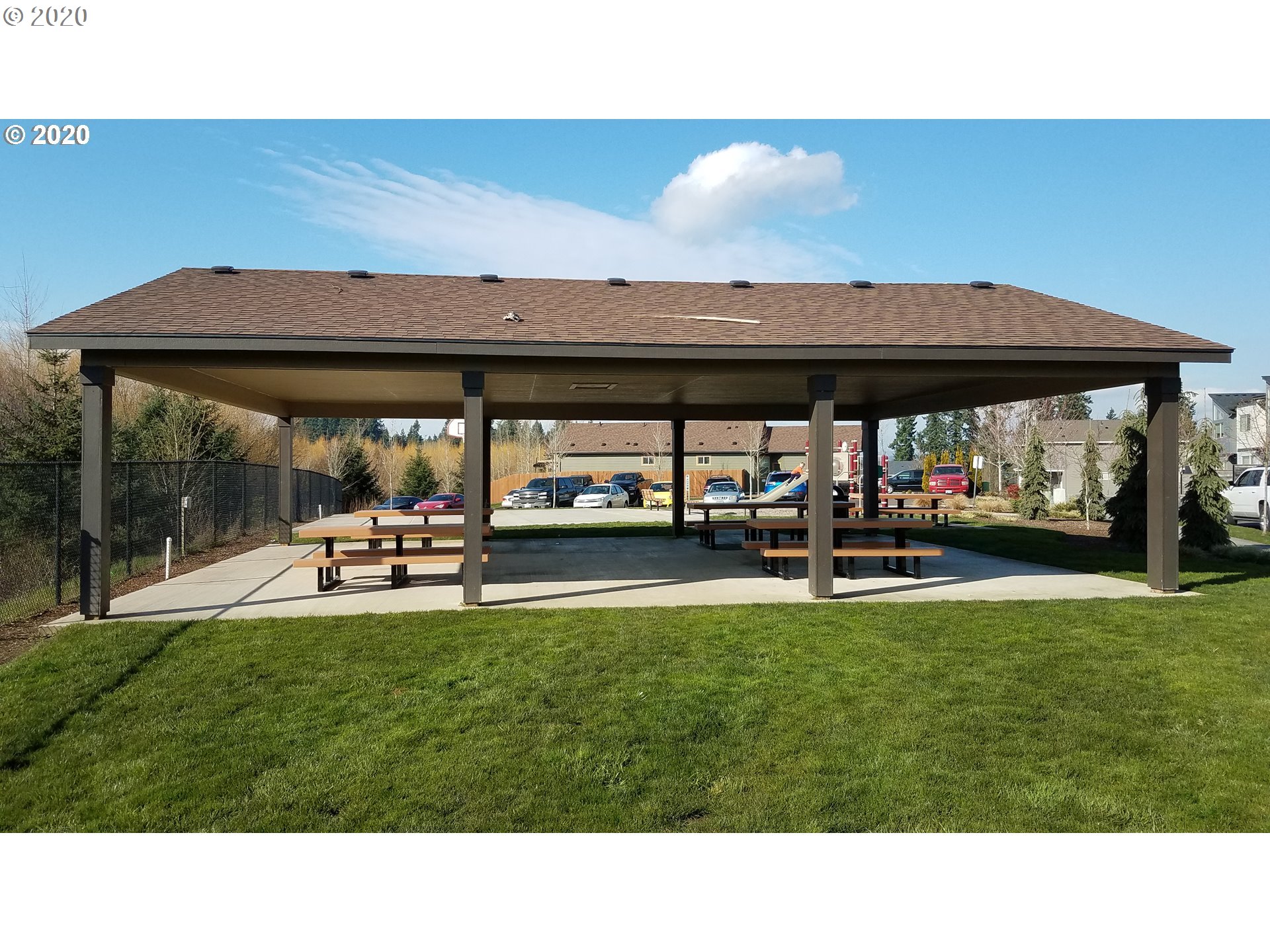 161 North 44th Place Ridgefield, WA 98642 - Photo 31 of 32 a living room with furniture and garden view