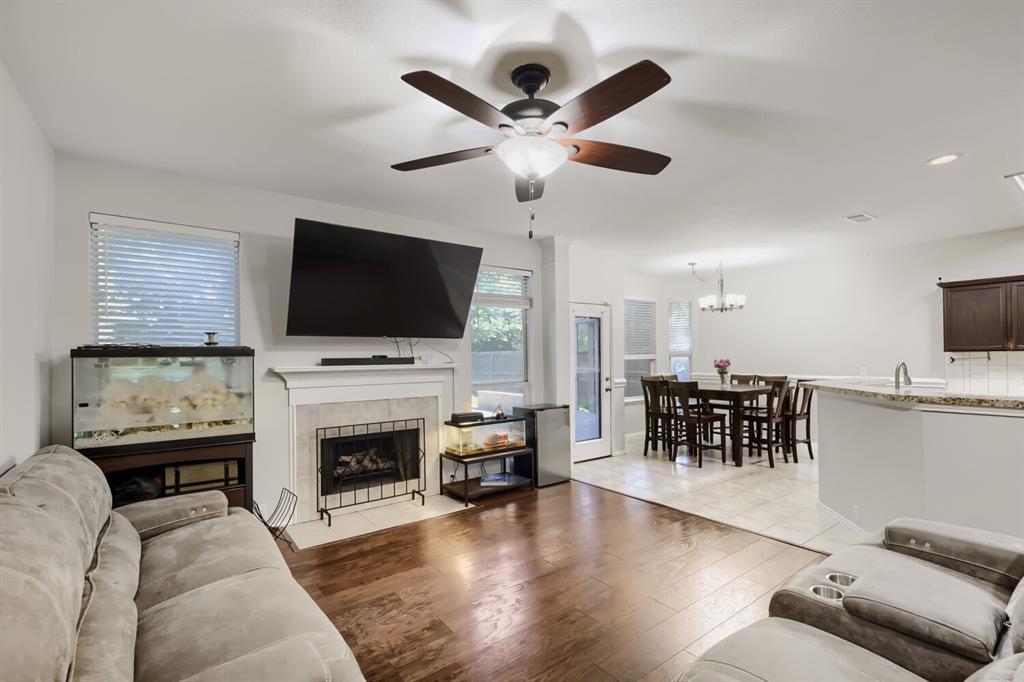 2412 Loon Lake Road Denton, TX 76210 - Photo 6 of 31