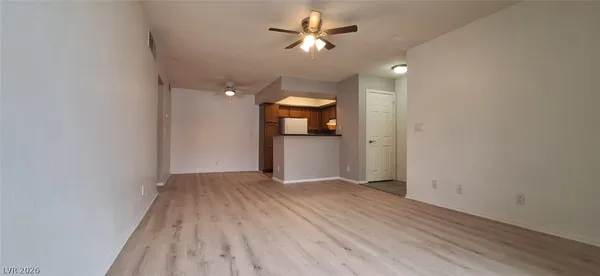 $1,000 | 1455 East Katie Avenue, Unit C28, Las Vegas, NV 89119