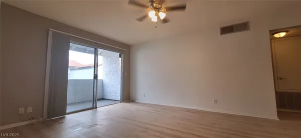 $1,000 | 1455 East Katie Avenue, Unit C28, Las Vegas, NV 89119