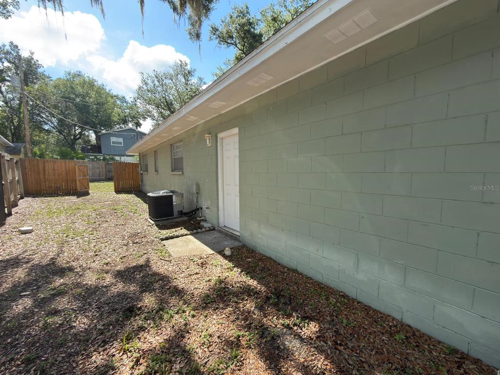2209 Boxwood Way Brandon, FL 33511 - Photo 23 of 25