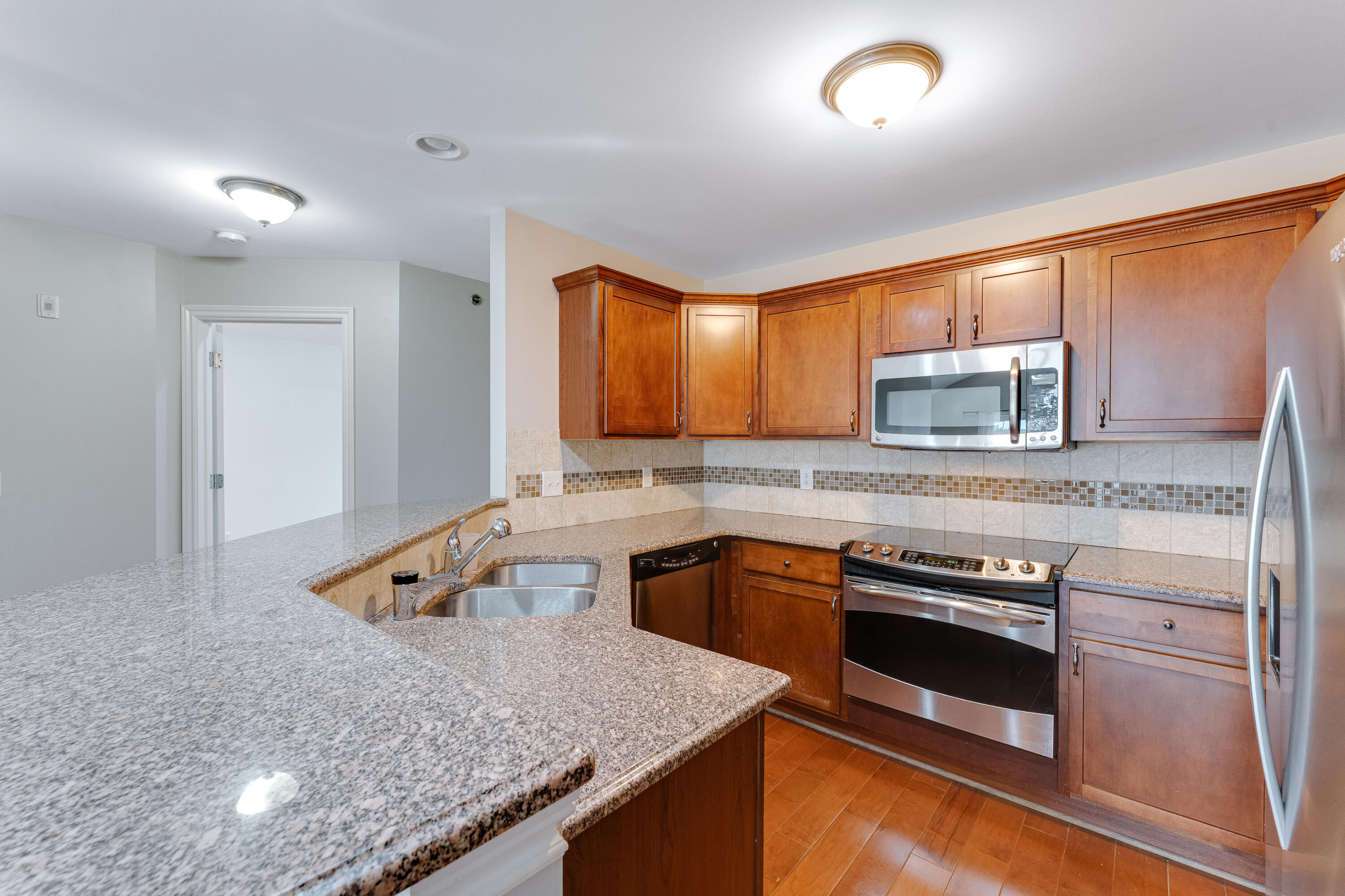 45668 South Stonewood Road Canton, MI 48187 - Photo 11 of 39 B-45668 S Stonewood Dr Canton -8
