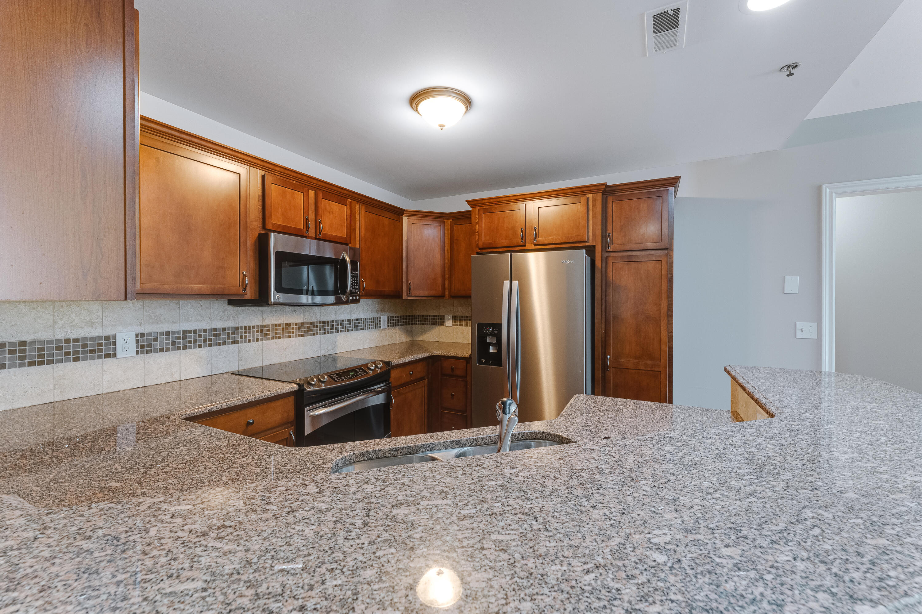 45668 South Stonewood Road Canton, MI 48187 - Photo 15 of 39 B-45668 S Stonewood Dr Canton -12