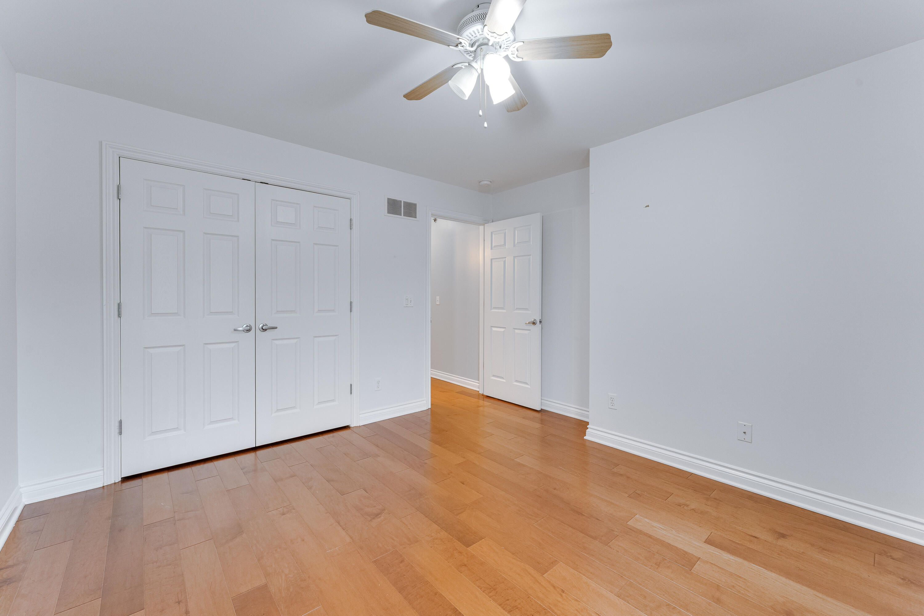 45668 South Stonewood Road Canton, MI 48187 - Photo 20 of 39 B-45668 S Stonewood Dr Canton -17