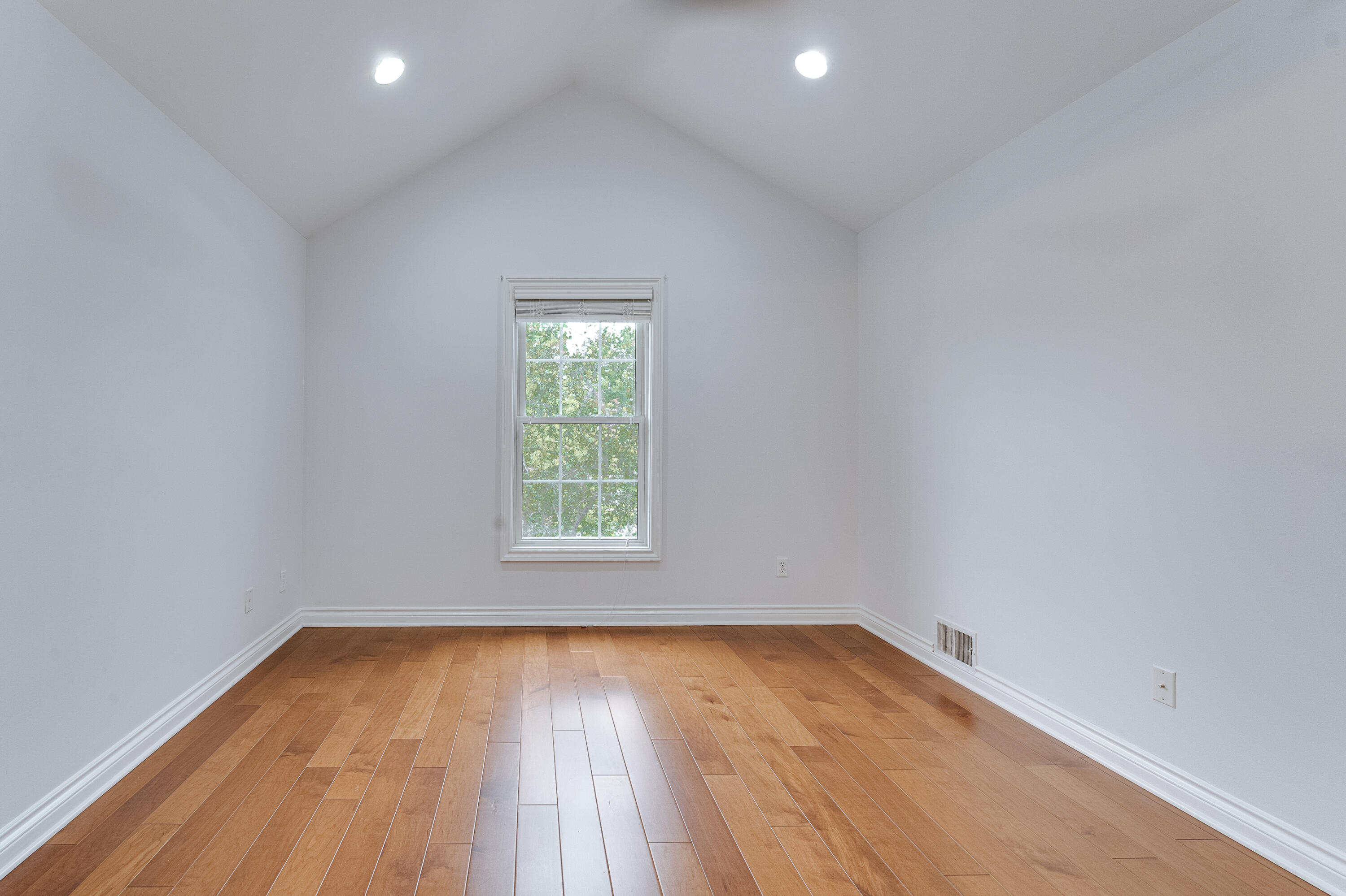 45668 South Stonewood Road Canton, MI 48187 - Photo 21 of 39 B-45668 S Stonewood Dr Canton -18