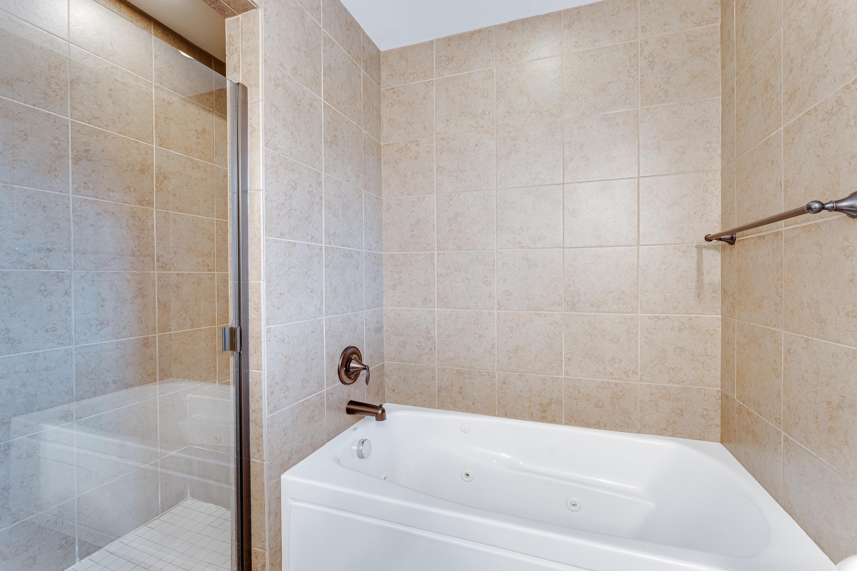 45668 South Stonewood Road Canton, MI 48187 - Photo 25 of 39 B-45668 S Stonewood Dr Canton -22