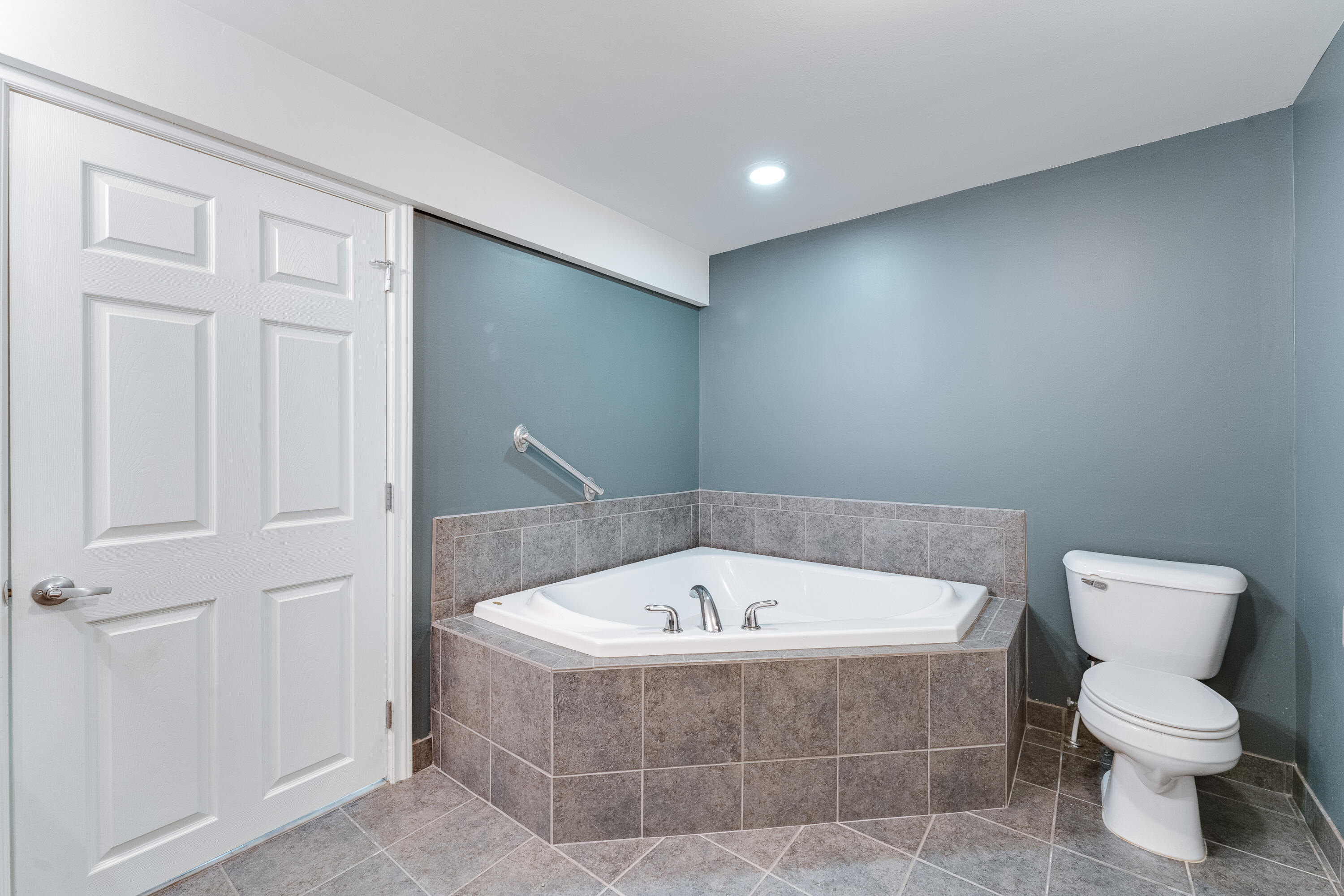 45668 South Stonewood Road Canton, MI 48187 - Photo 29 of 39 B-45668 S Stonewood Dr Canton -28