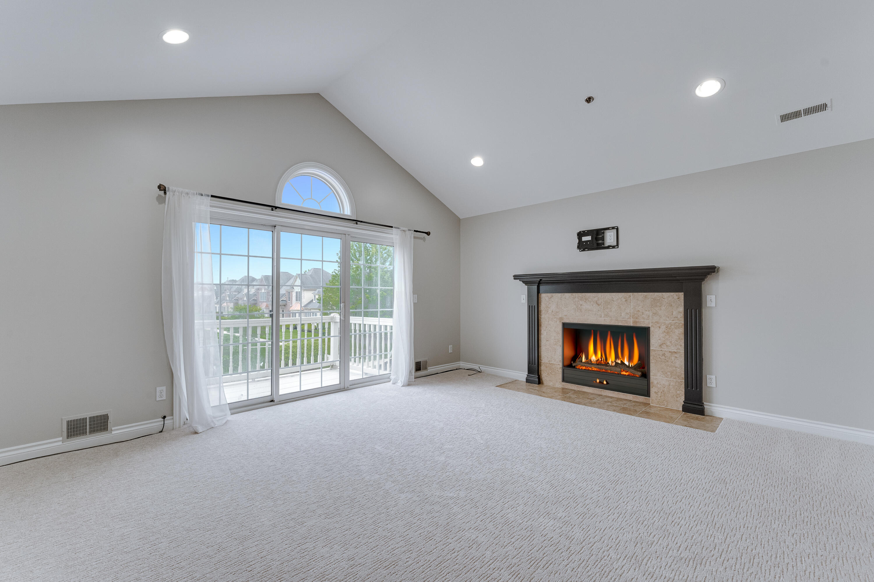 45668 South Stonewood Road Canton, MI 48187 - Photo 4 of 39 B-45668 S Stonewood Dr Canton -1