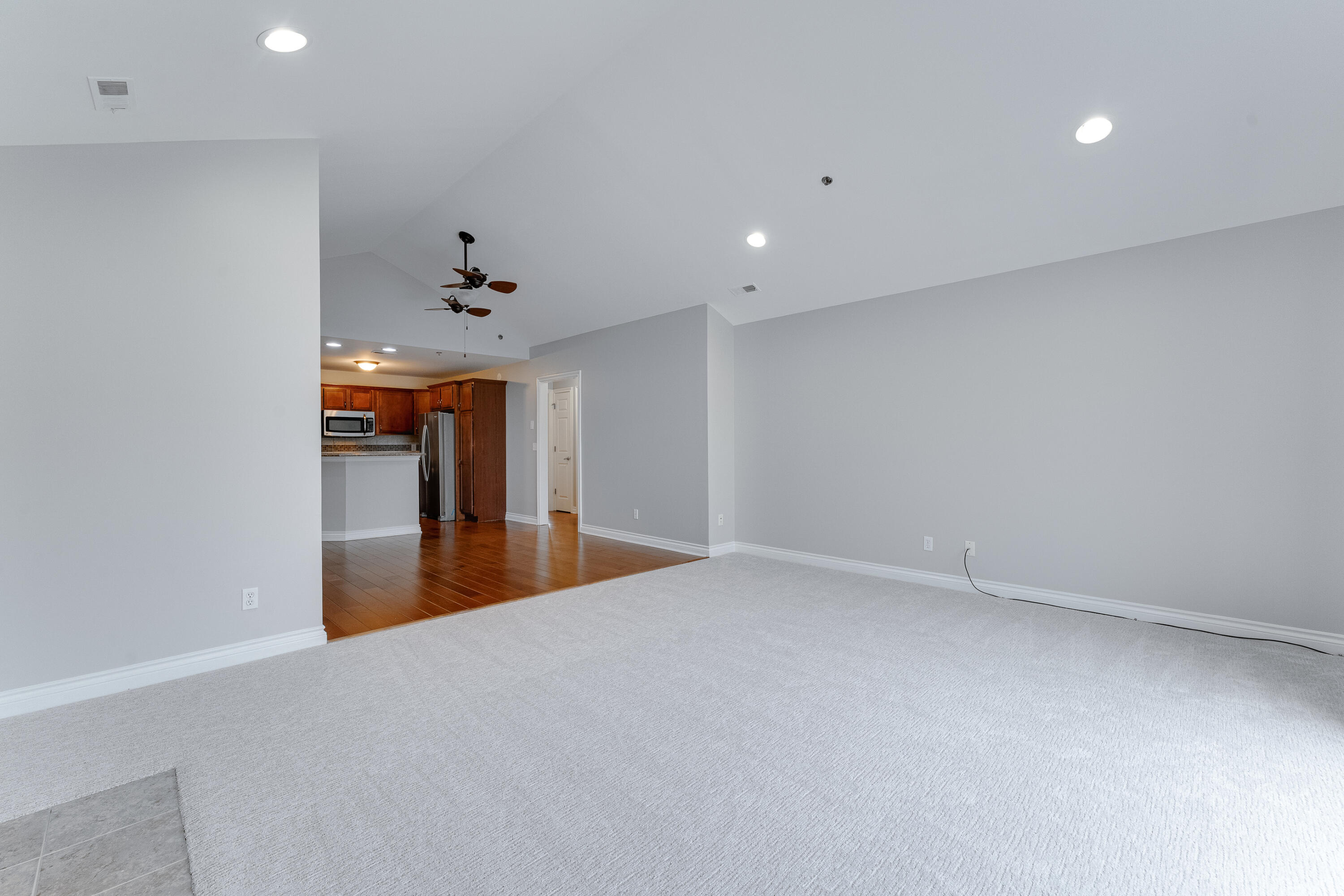 45668 South Stonewood Road Canton, MI 48187 - Photo 8 of 39 B-45668 S Stonewood Dr Canton -5