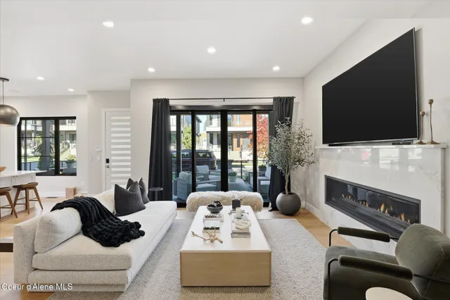 $1,810,000 | 2860 West Lumber Lane, Coeur D'Alene, ID 83814