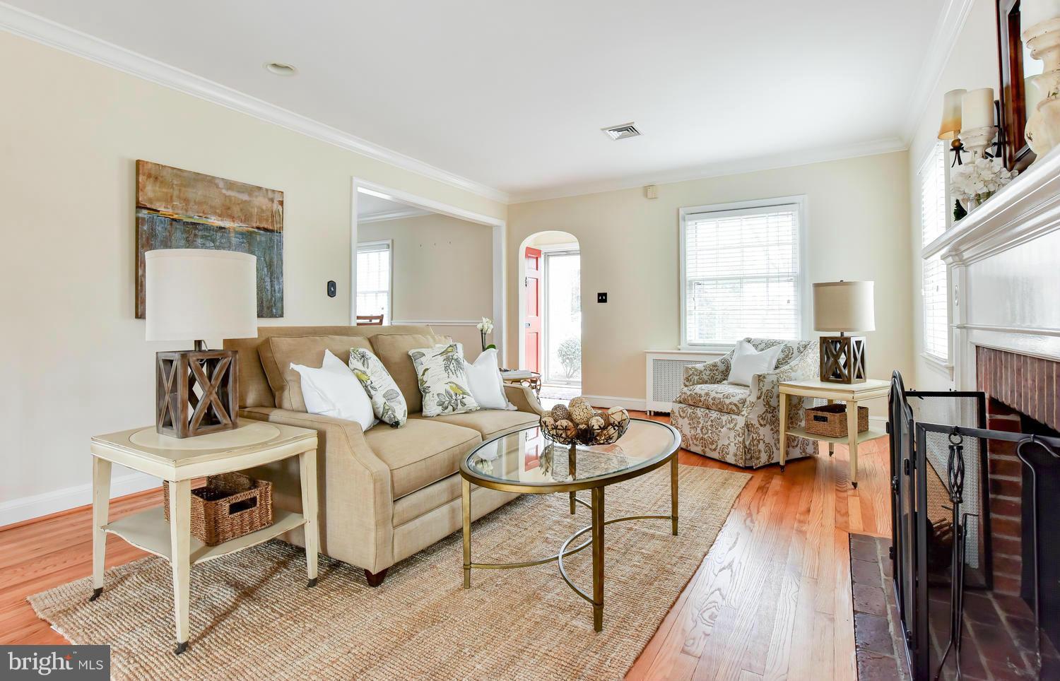 2806 Ridge Rd Drive Alexandria, VA 22302 - Photo 3 of 30 a living room with furniture kitchen view and a window