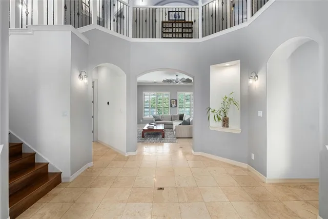 a view of livingroom with furniture and windows