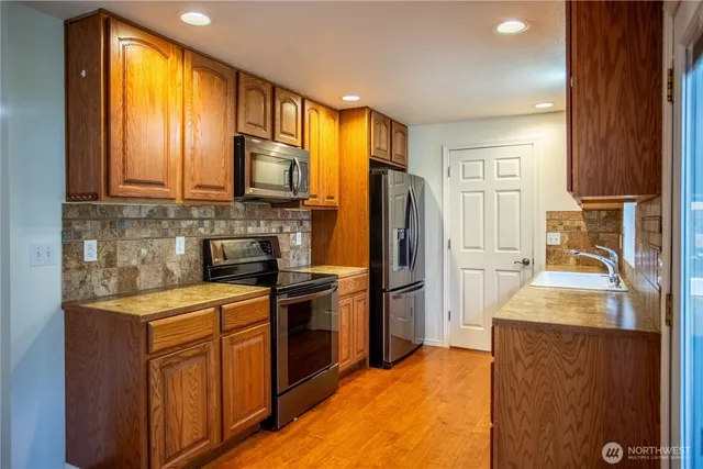 $439,950 | 19139 Rosemary Street Southwest, Rochester, WA 98579