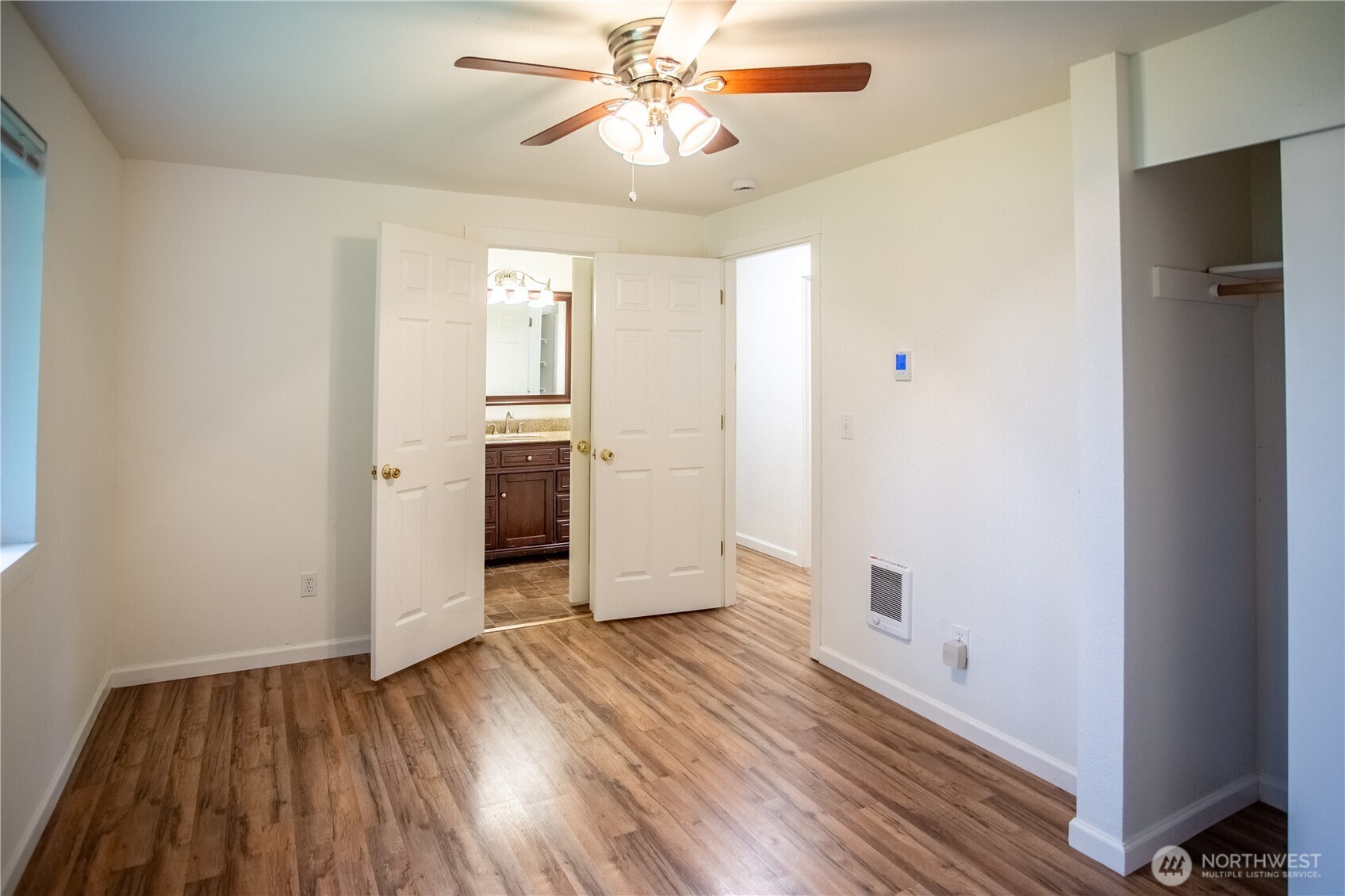 19139 Rosemary Street Southwest Rochester, WA 98579 - Photo 23 of 33