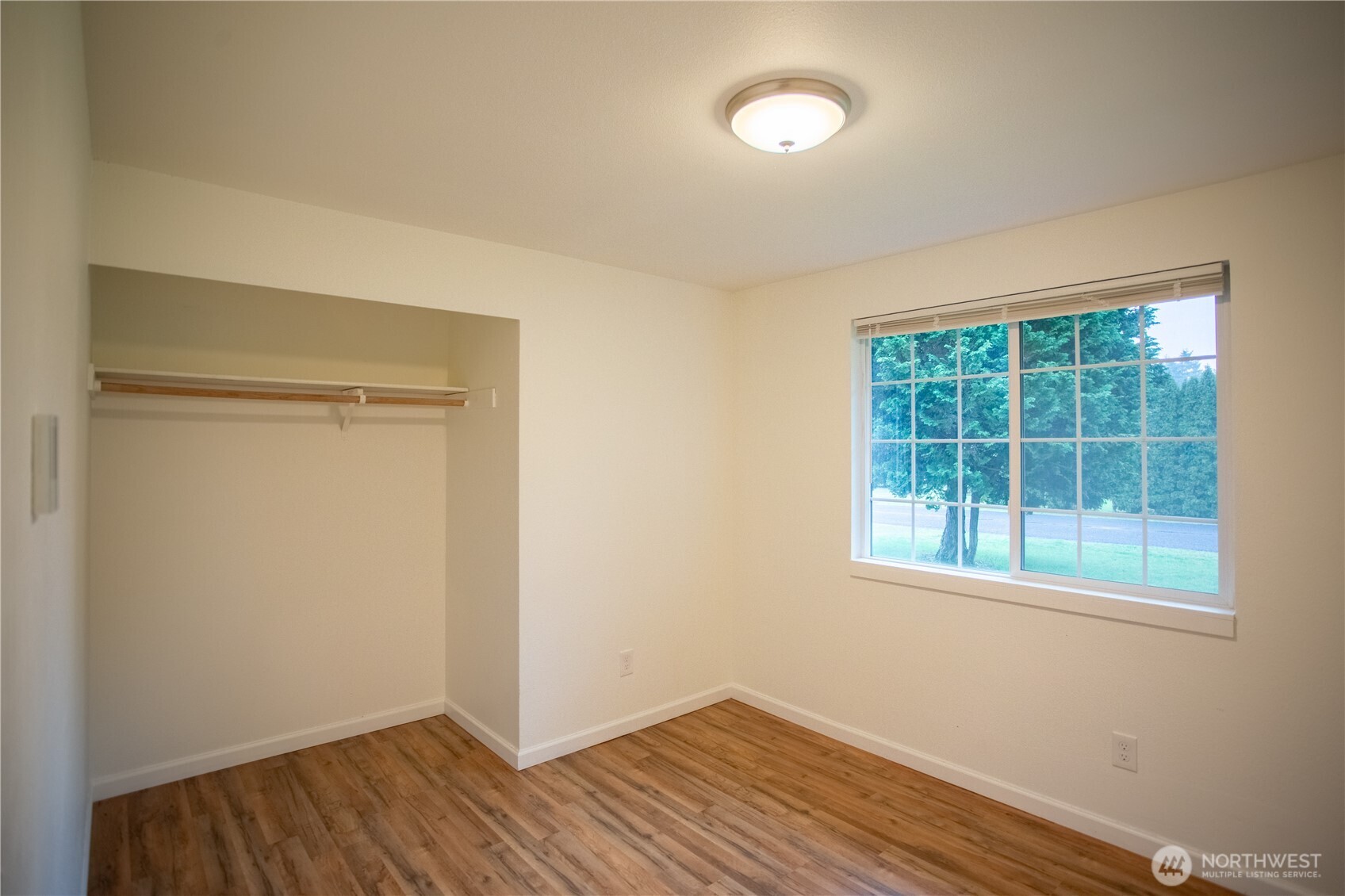 19139 Rosemary Street Southwest Rochester, WA 98579 - Photo 27 of 33