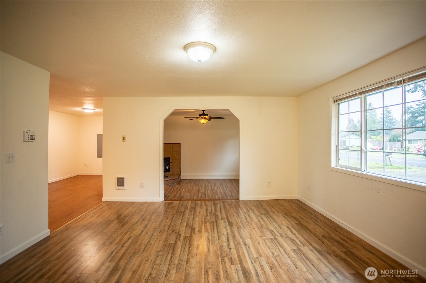 19139 Rosemary Street Southwest Rochester, WA 98579 - Photo 5 of 33