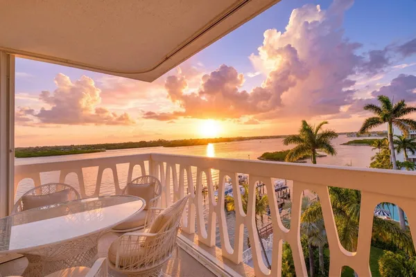 $8,000 | 2505 South Ocean Boulevard, Palm Beach, FL 33480