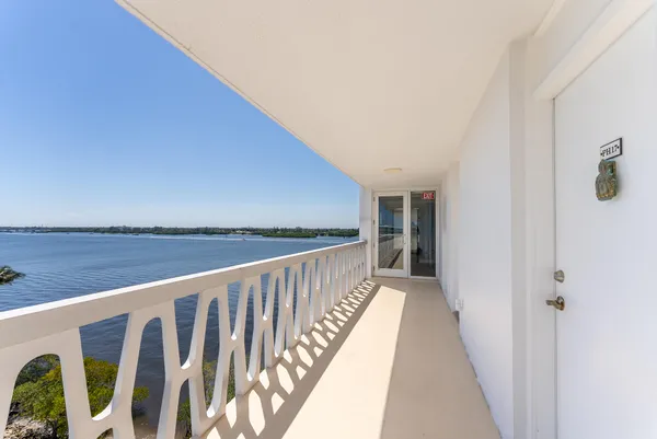 $8,000 | 2505 South Ocean Boulevard, Palm Beach, FL 33480