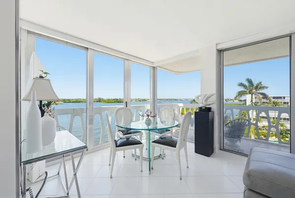 $8,000 | 2505 South Ocean Boulevard, Palm Beach, FL 33480
