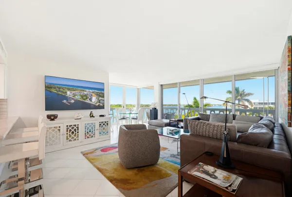 $8,000 | 2505 South Ocean Boulevard, Palm Beach, FL 33480