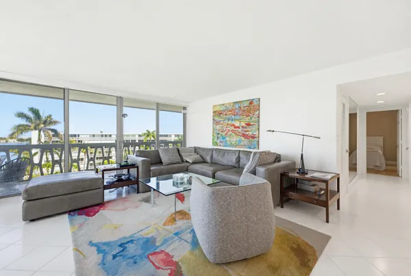 $8,000 | 2505 South Ocean Boulevard, Palm Beach, FL 33480