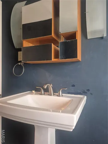 $129,900 | 3019 Mockingbird Lane, Granite City, IL 62040