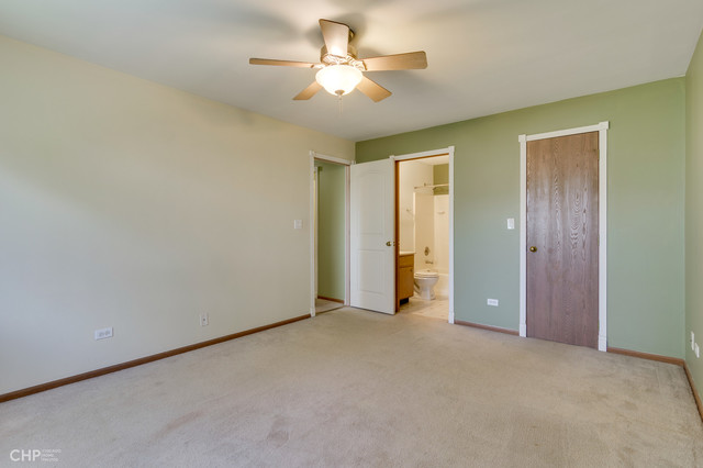 615 South Virginia Road, Unit 303 Crystal Lake, IL 60014 - Photo 11 of 15