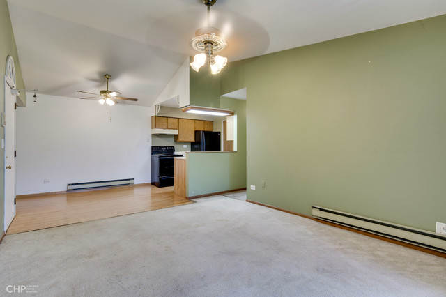 615 South Virginia Road, Unit 303 Crystal Lake, IL 60014 - Photo 5 of 15