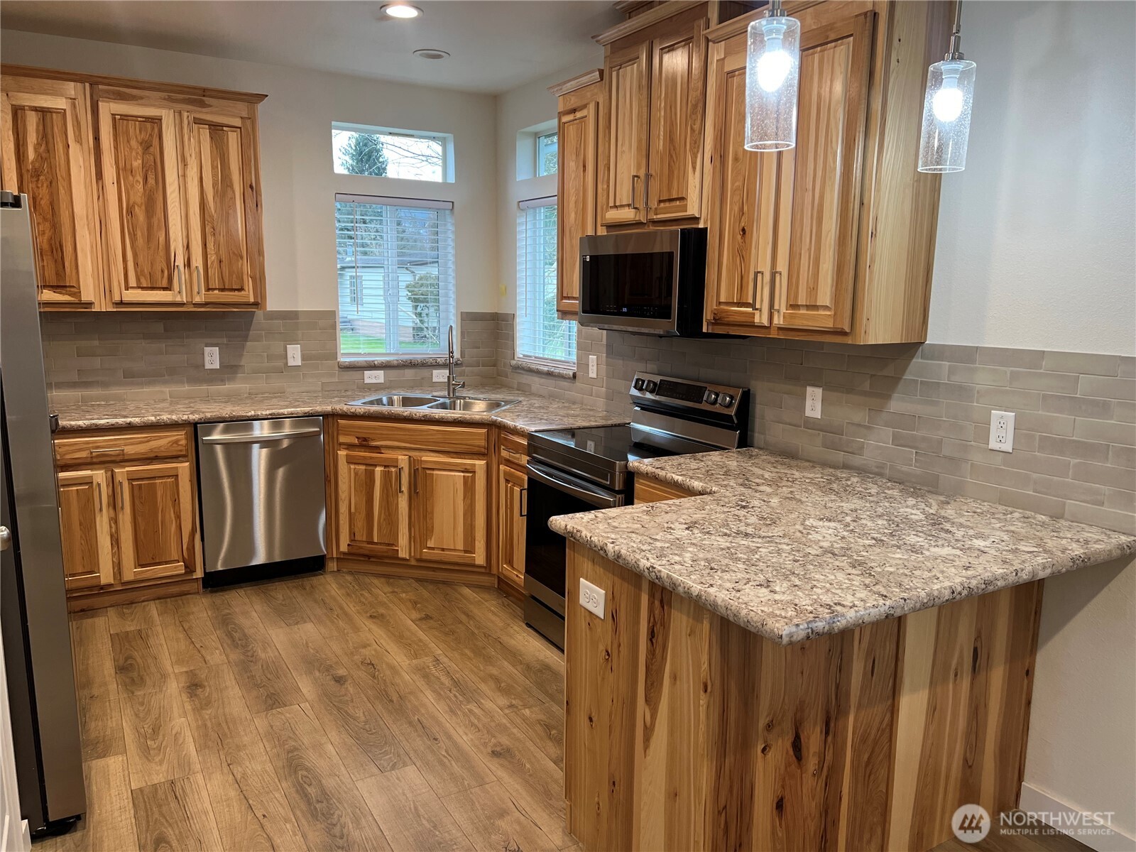 24919 Hoehn Road, Unit 42 Sedro-Woolley, WA 98284 - Photo 2 of 17