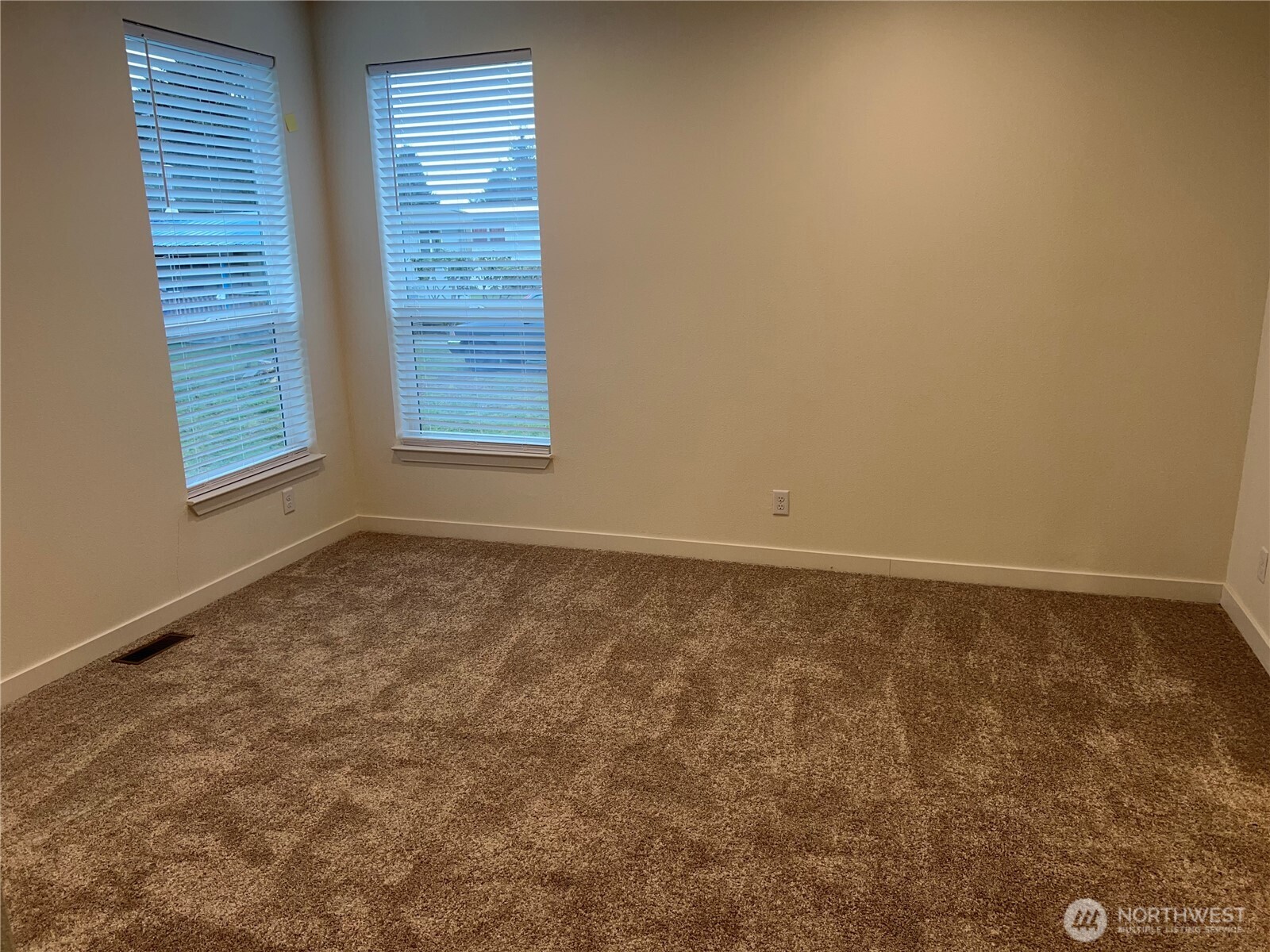 24919 Hoehn Road, Unit 42 Sedro-Woolley, WA 98284 - Photo 7 of 17