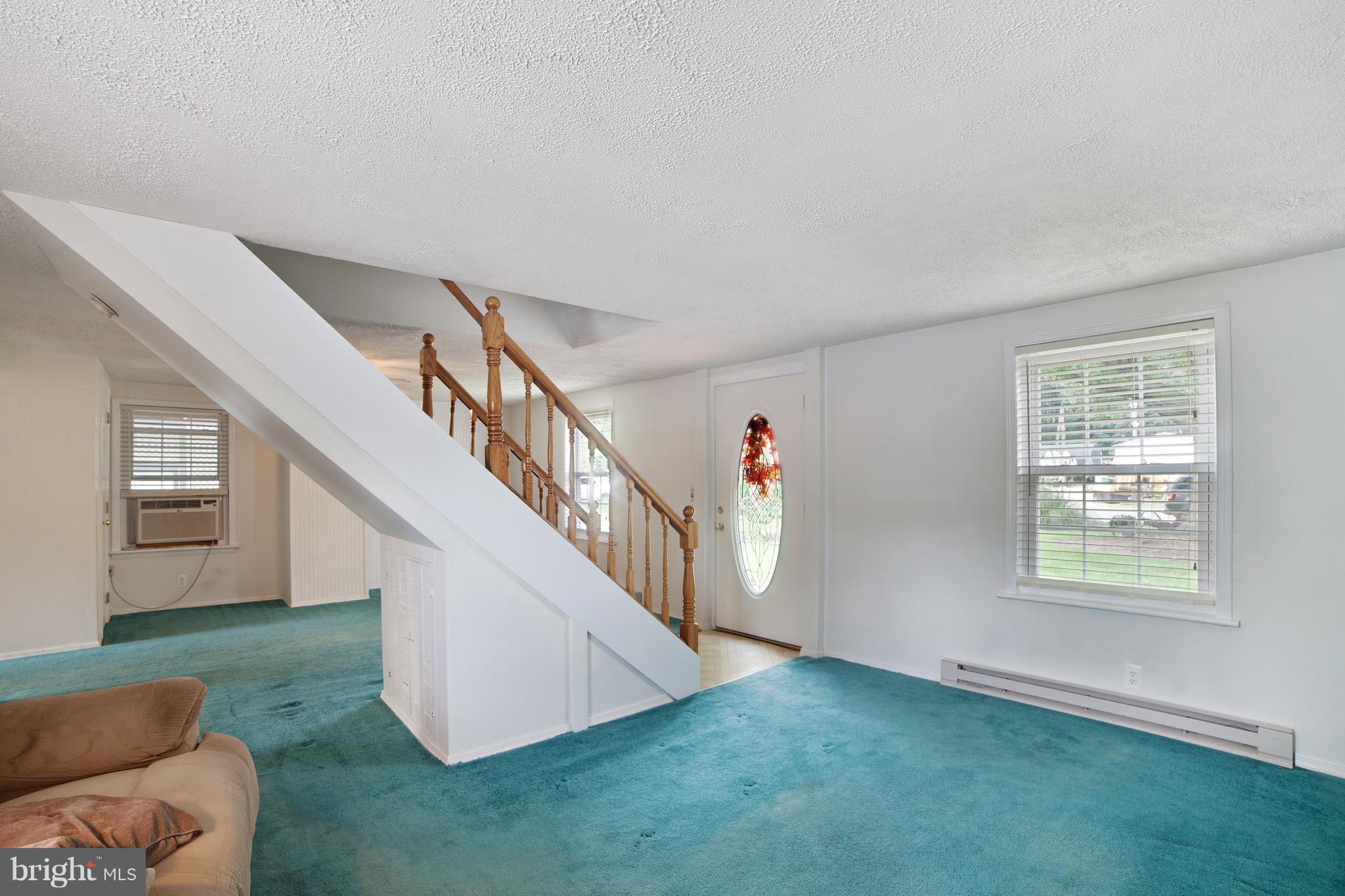 415 Dominion Road Chester, MD 21619 - Photo 16 of 27 Living Room