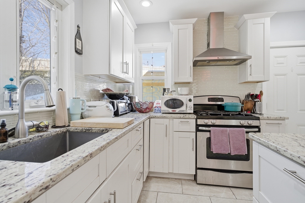 11 Asticou Road, Unit 11 Boston, MA 02130 - Photo 8 of 17