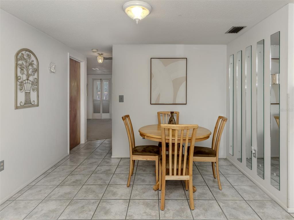 325 Palmetto Road West Nokomis, FL 34275 - Photo 12 of 58