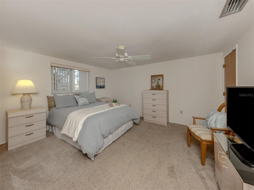 325 Palmetto Road West Nokomis, FL 34275 - Photo 5 of 58