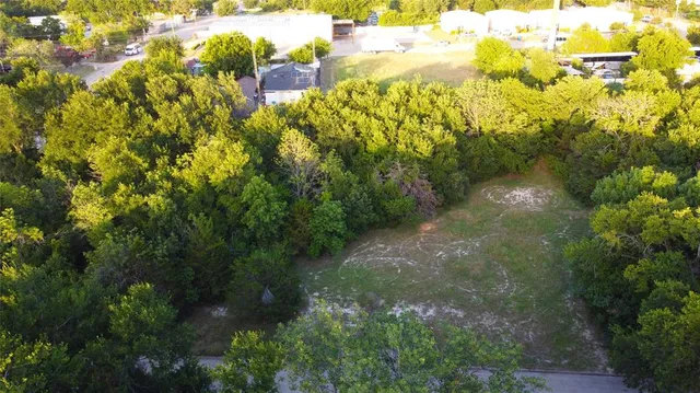 $120,000 | 607 Parkdale Lane, DeSoto, TX 75115