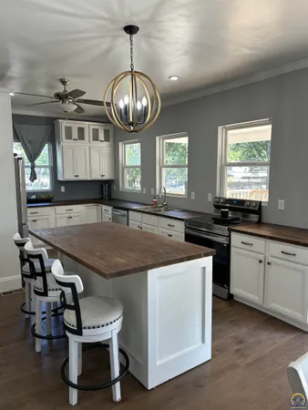 $240,000 | 1214 Rural Street, Emporia, KS 66801