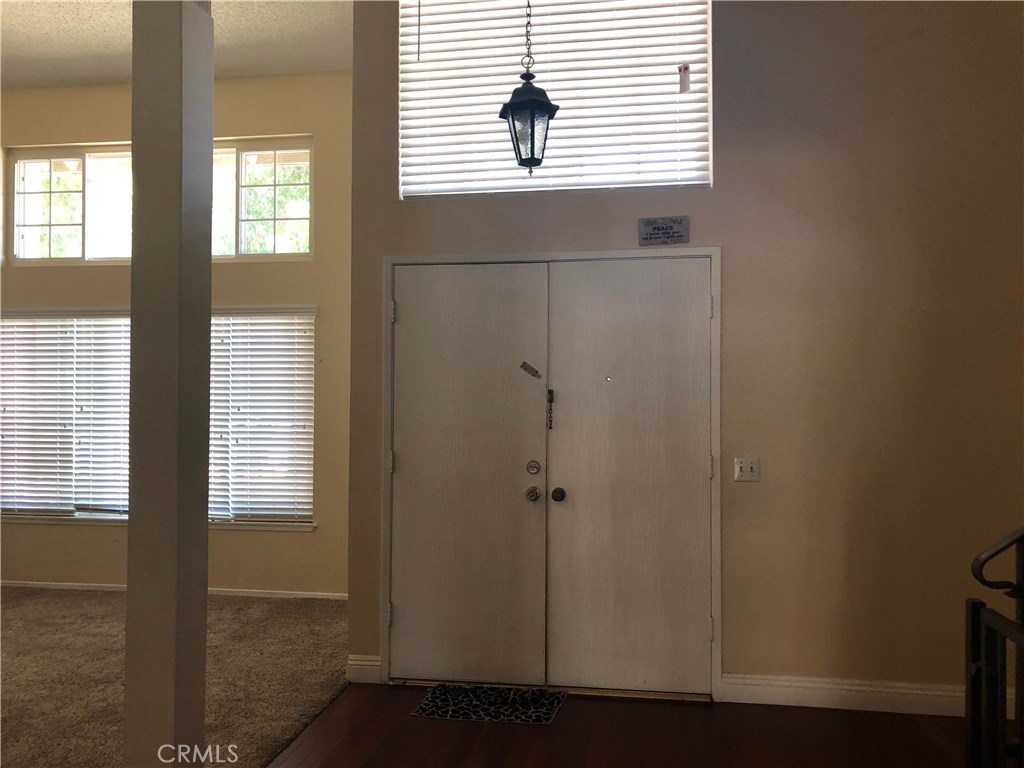 9150 Malachite Avenue Rancho Cucamonga, CA 91730 - Photo 4 of 9 a bathroom that has a window in it