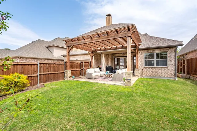 $900,000 | 2220 Emerson Lane, Carrollton, TX 75010