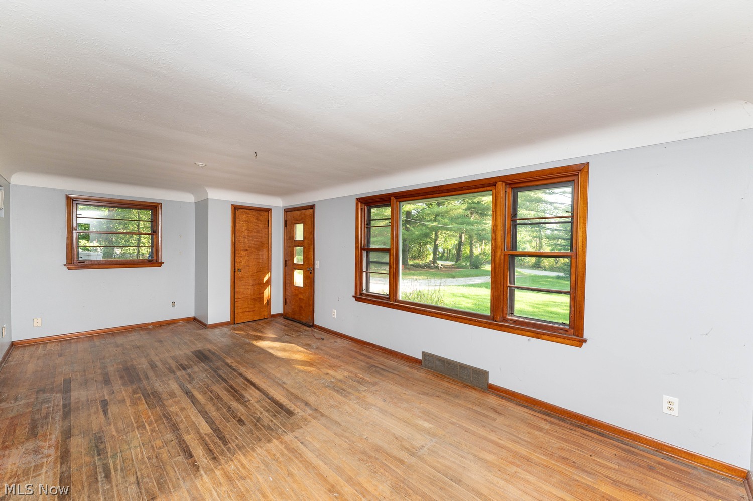 13310 Sperry Road Chesterland, OH 44026 - Photo 4 of 24 Gallery Image 4