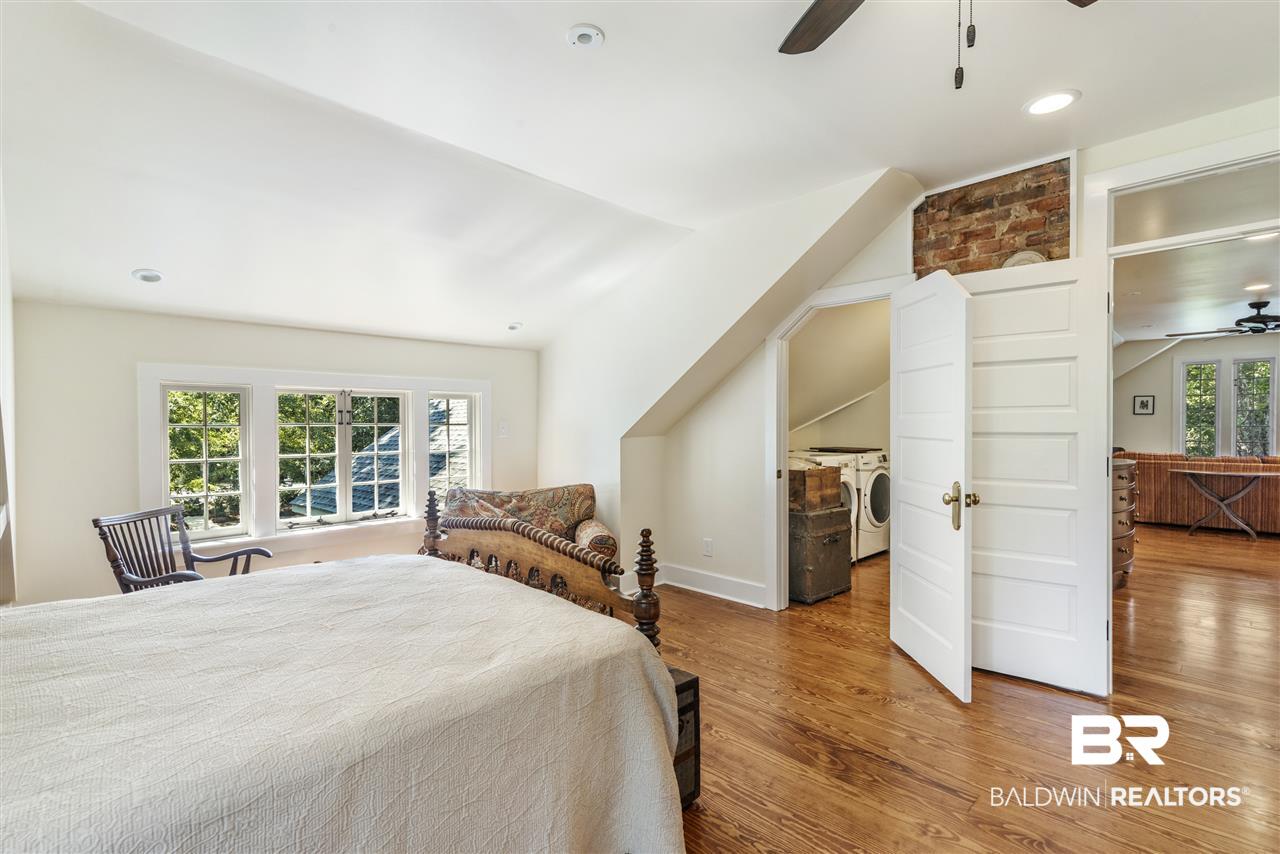 4564 Old Shell Road Mobile, AL 36608 - Photo 35 of 40 Bedroom 3 & Upstairs Laun
