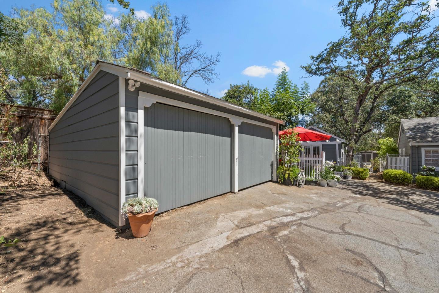 17051 Wild Way Los Gatos, CA 95030 - Photo 6 of 21 Gallery Image 6