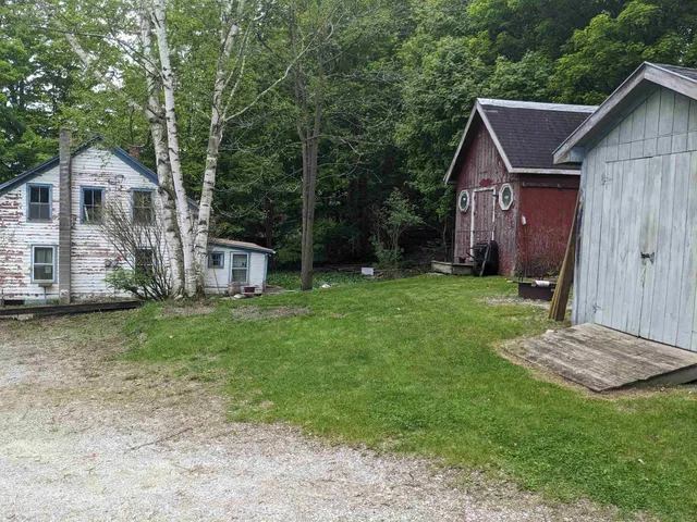 $199,000 | 238-266 South Main Street, Danby, VT 05739