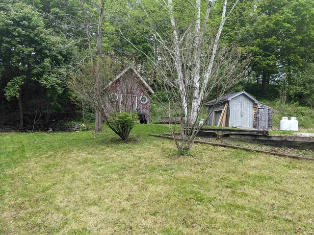 $199,000 | 238-266 South Main Street, Danby, VT 05739