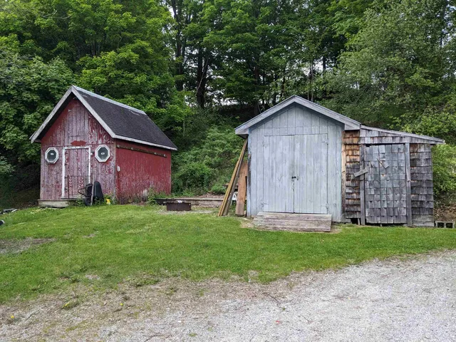 $199,000 | 238-266 South Main Street, Danby, VT 05739